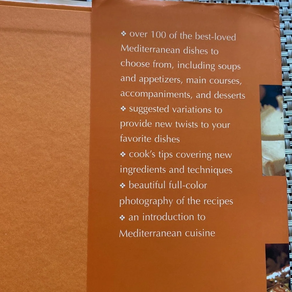 The Mediterranean Cookbook-2005